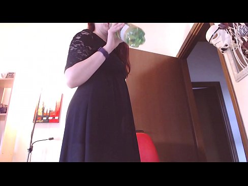 ❤️ Një skllav i nënshtruar që i pëlqejnë brekët e pista dhe të shijshme detyrohet të masturbojë pasi shikon këtë video! ☑ Porno në pornografi sq.eviewporn.ru