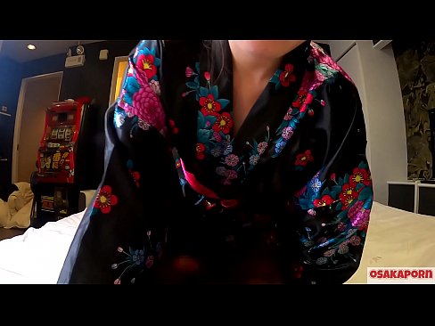 ❤️ Vajza e re cosplay pëlqen seksin deri në orgazmë me një shiringë në një kalorës dhe një blowjob. Vajzë aziatike me pidhi leshtore dhe cica të bukura me kostum tradicional japonez në video amatore që tregon masturbim me lodra qij. Sakura 3 OSAKAPORN. ☑ Porno në pornografi sq.eviewporn.ru