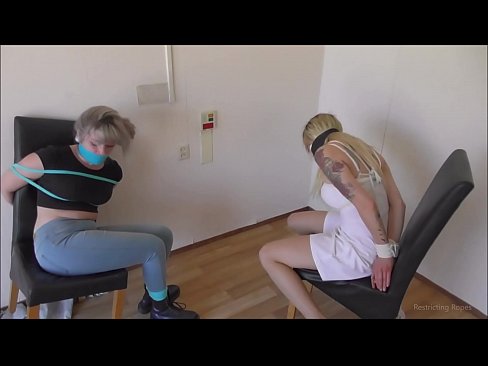 ❤️ E varur / e lidhur dhe e gojës / vajzë në ankth ☑ Porno në pornografi sq.eviewporn.ru
