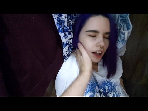 ❤️ Gjeta motrën time në dollap dhe e ndihmova të përfundonte ☑ Porno në pornografi sq.eviewporn.ru